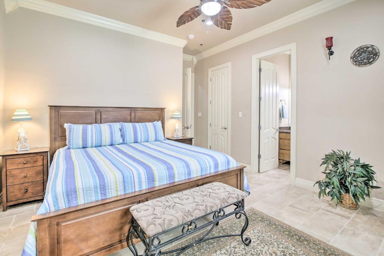 South Padre Island Condo - 200 Ft To Beach! Buitenkant foto